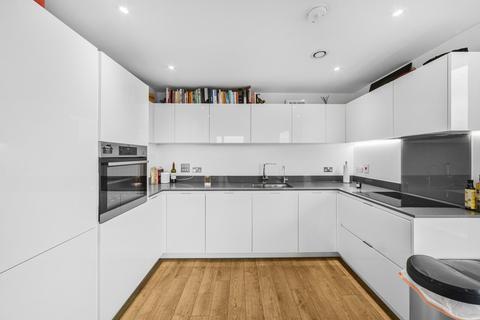 3 bedroom apartment to rent, Harrison Walk London SE10