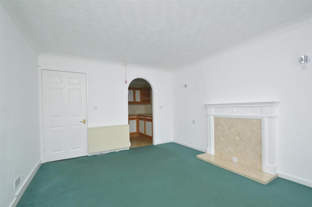 Resized Lounge2.jpg