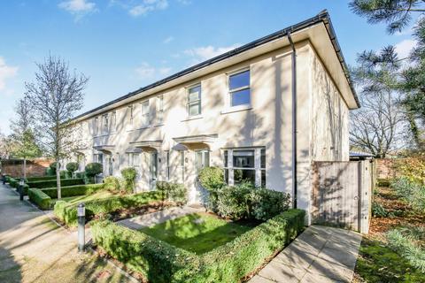 Sturts Lane, Tadworth KT20