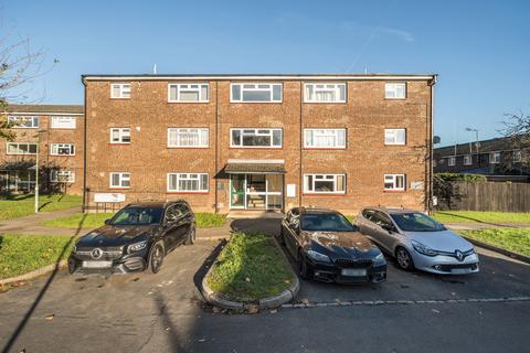 2 bedroom apartment for sale, Curtis Close, Mill End, Rickmansworth