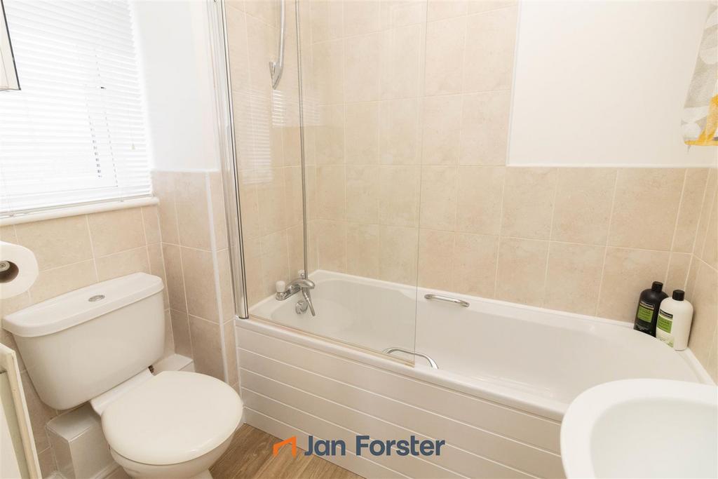 En Suite Bathroom