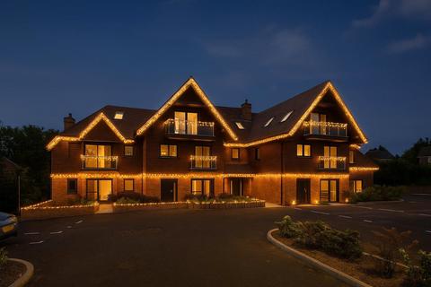 2 bedroom apartment for sale, Green Hedges, Westerham Road, Oxted, Surrey, RH8