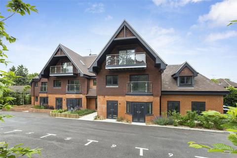 2 bedroom apartment for sale, Green Hedges, Westerham Road, Oxted, Surrey, RH8