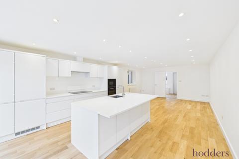3 bedroom detached house for sale, Bourneside Road, Addlestone, Surrey, KT15