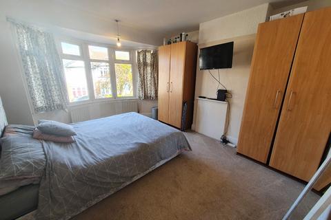 undefined, Woodbury Hill, Luton, Bedfordshire, LU2 7JP