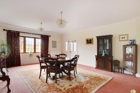 3 bedroom apartment for sale, Langley Manor, Bucknall Way, Beckenham