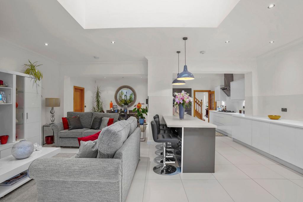 Lounge/Kitchen/Dining Room