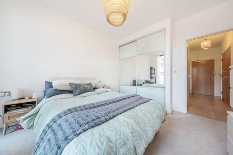 1 bedroom flat for sale, Quebec Way, London, SE16
