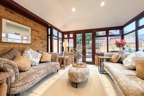 5 bedroom detached house for sale, Duxbury Park, Washington NE38