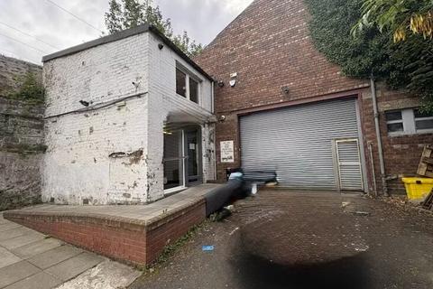 Industrial unit to rent, 93-101 Gorgie Rd Edinburgh EH11 1TE