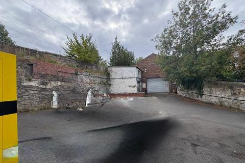 Industrial unit to rent, 93-101 Gorgie Rd Edinburgh EH11 1TE