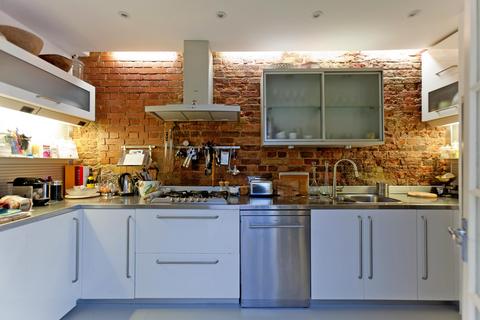 3 bedroom apartment to rent, Haverstock Hill, Belsize Park, London, NW3