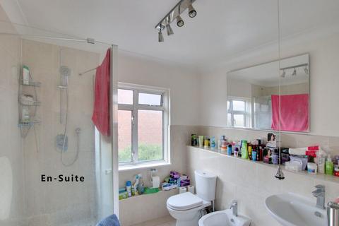 4 bedroom semi-detached house for sale, Bourne Vale, Hayes