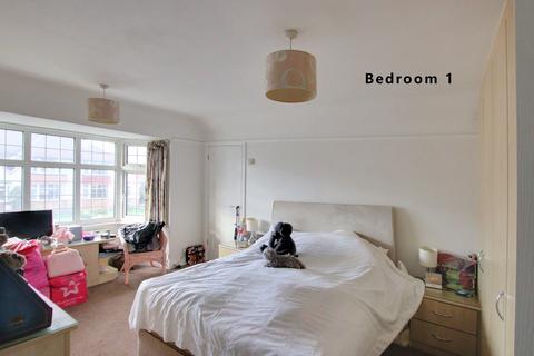 4 bedroom semi-detached house for sale, Bourne Vale, Hayes
