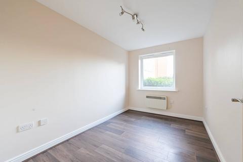 2 bedroom flat for sale, Gean Court, London Square, Cline Road, London, N11 2NF, New Southgate, London, N11
