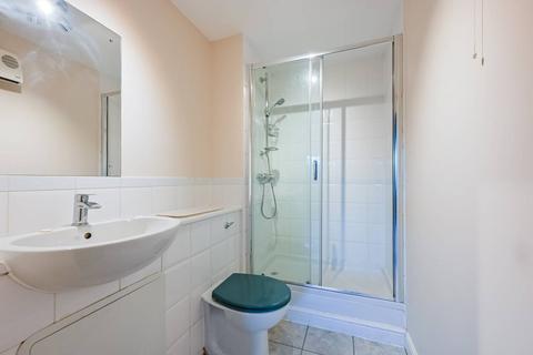 2 bedroom flat for sale, Gean Court, London Square, Cline Road, London, N11 2NF, New Southgate, London, N11