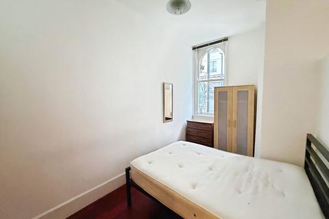 1 bedroom flat to rent, Thornton Chambers, The Headrow, Leeds, West Yorkshire, LS1
