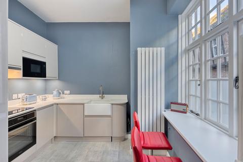 undefined, Grade I Listed Apartment in Hanseatic Quarter King's Lynn