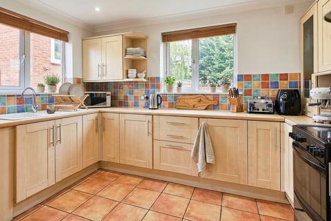 1 bedroom in a house share to rent, Milton Close, Norwich NR1