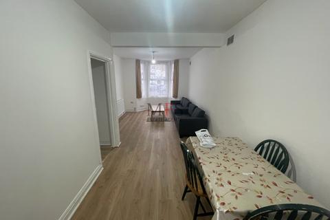 undefined, Waltham Road, Southall, UB2