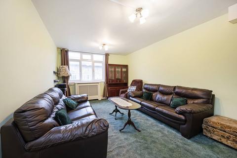 3 bedroom flat for sale, Kingsland Road, Hoxton, London, E2
