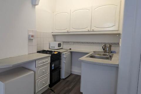 undefined, Caledonian Crescent, ,