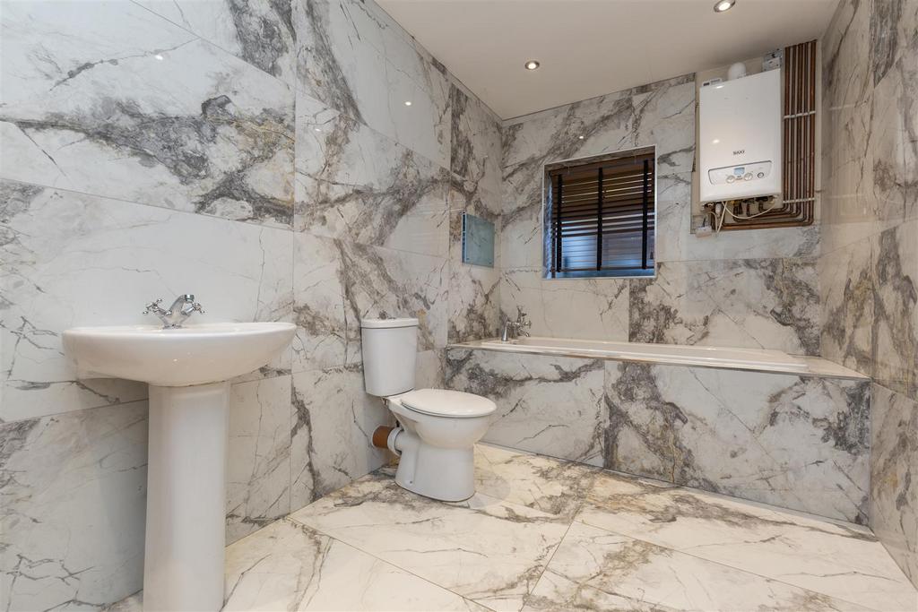 Annexe bathroom