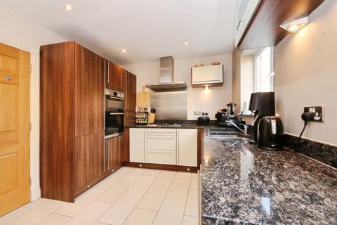 4 bedroom end of terrace house for sale, Principal Rise, York YO24