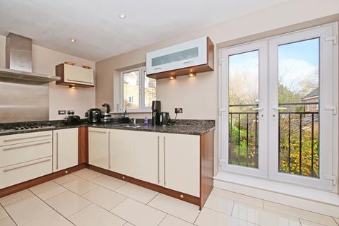 4 bedroom end of terrace house for sale, Principal Rise, York YO24