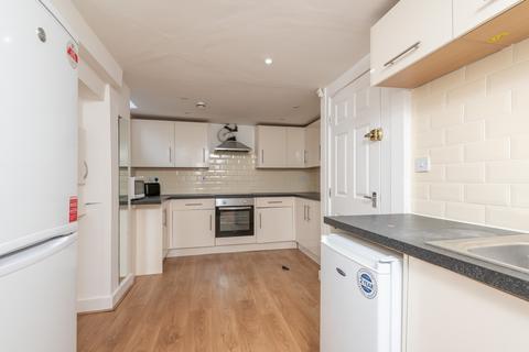 4 bedroom terraced house to rent, John Street (26 - 27 Academic year), Leeds LS6