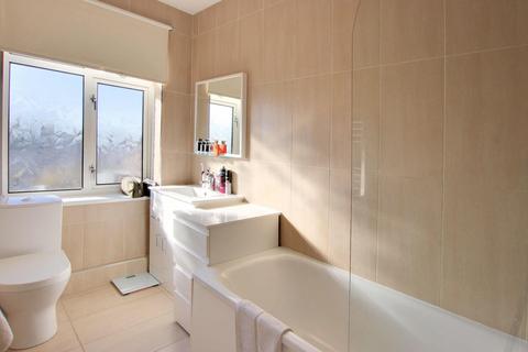 2 bedroom apartment for sale, Red Lodge Road, West Wickham