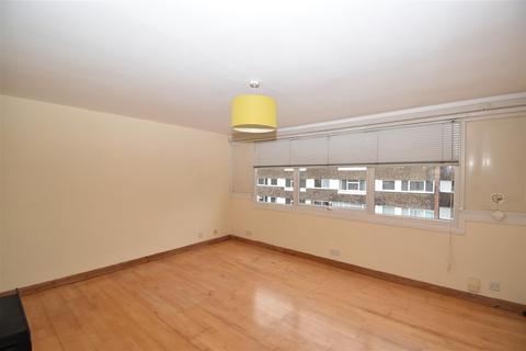 undefined, 20 Remburn Gardens, Warwick