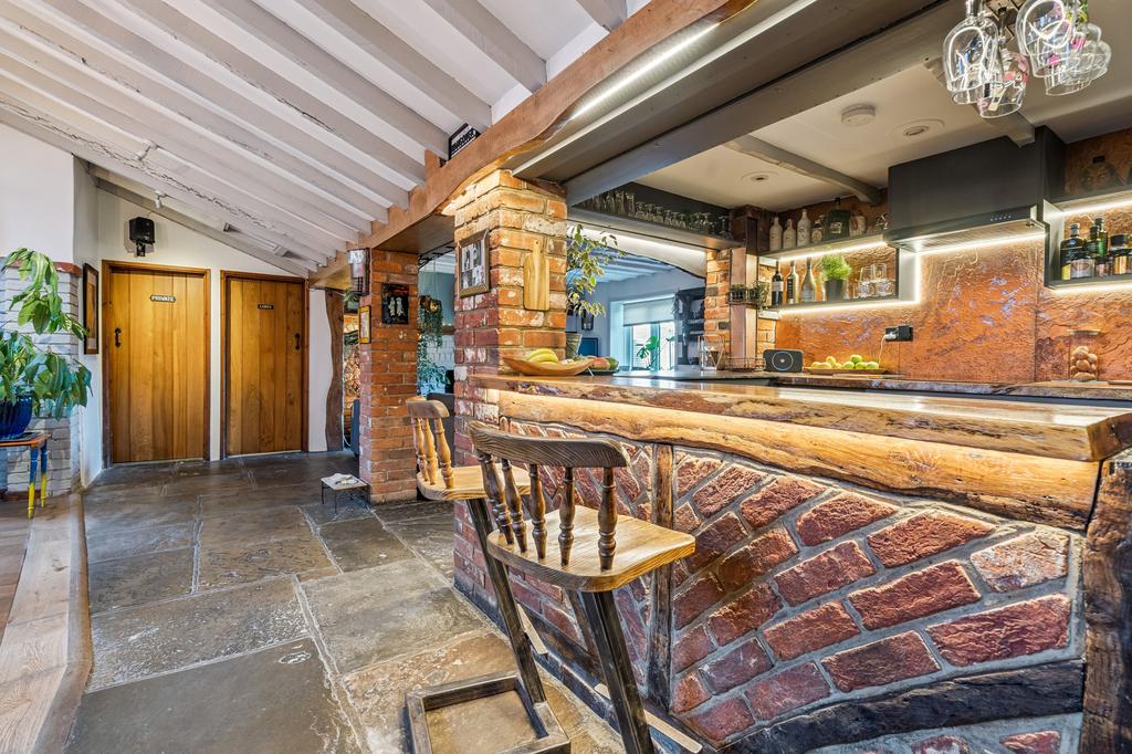 Bar 2