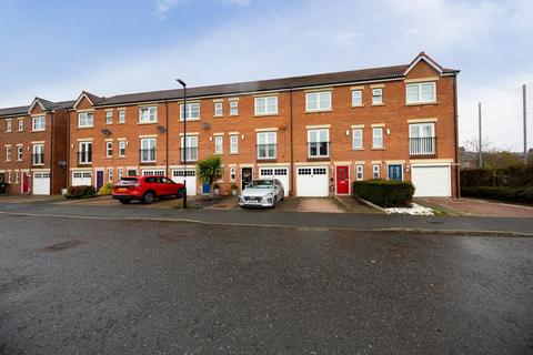 4 bedroom terraced house for sale, Hawks Edge, West Moor, NE12