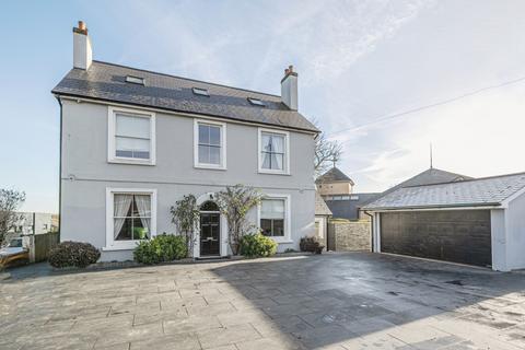 5 bedroom detached house for sale, London Road, Waterlooville, PO7