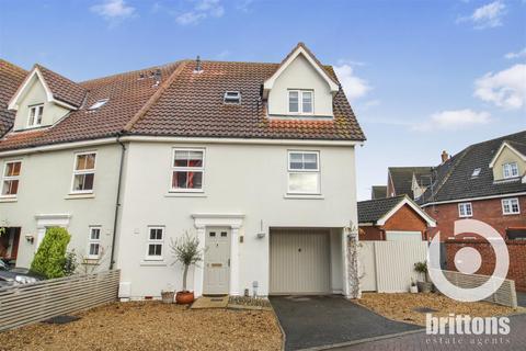 Tyrrell Crescent, South Wootton, King's Lynn