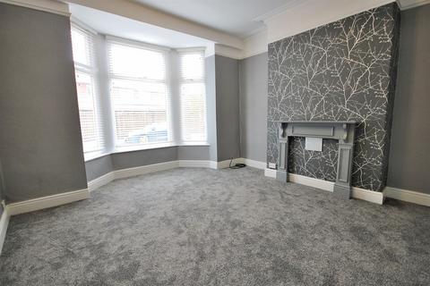 undefined, Liverpool L18
