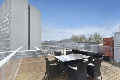 undefined, ABSOLUTELY STUNNING 4 BED PENTHOUSE