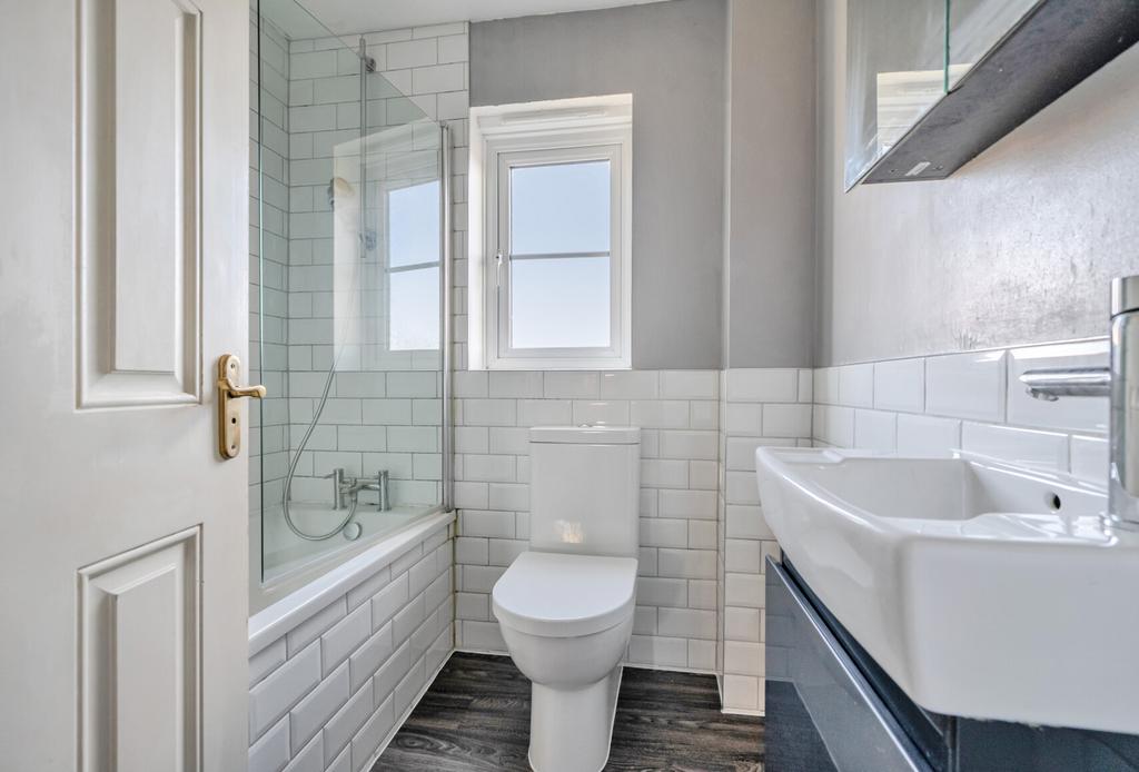 1383224 15 692588...