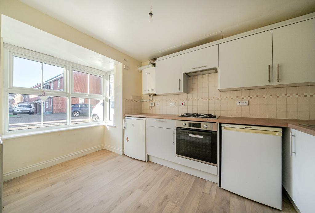 1383224 4 6925878...