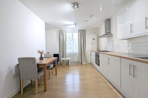 undefined, Staines Road, Feltham, TW14