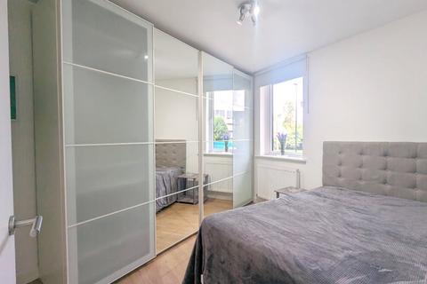 undefined, Staines Road, Feltham, TW14
