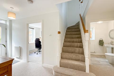 undefined, Fieldfare Close, Huddersfield HD4