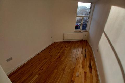 undefined, Roundhay Road, Leeds, West Yorkshire, LS8