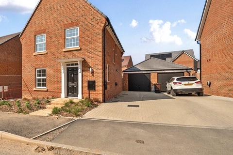 undefined, Farmers Road, Finchwood Park, Wokingham, RG40