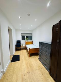 2 bedroom flat to rent, Rayners Lane, Harrow HA2