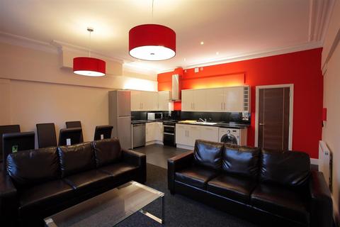 6 bedroom flat to rent, Whiteladies Road, Bristol, BS8