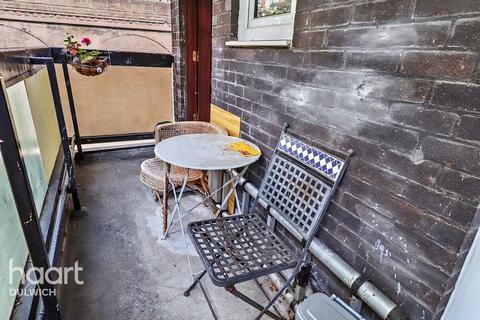 Hodister Close, LONDON