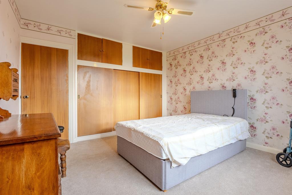 Bed 1 (2)