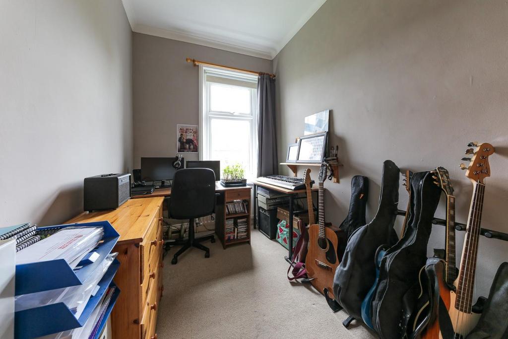 Bedroom 3.jpg
